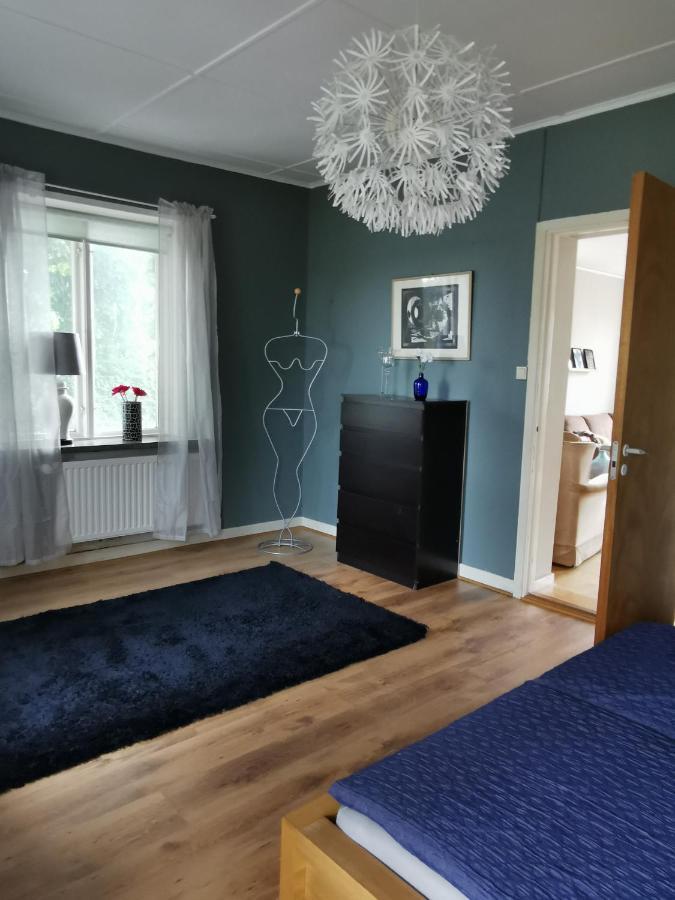 Gamla Skolan Rum & Oevernattning I Spjutstorp Exterior foto