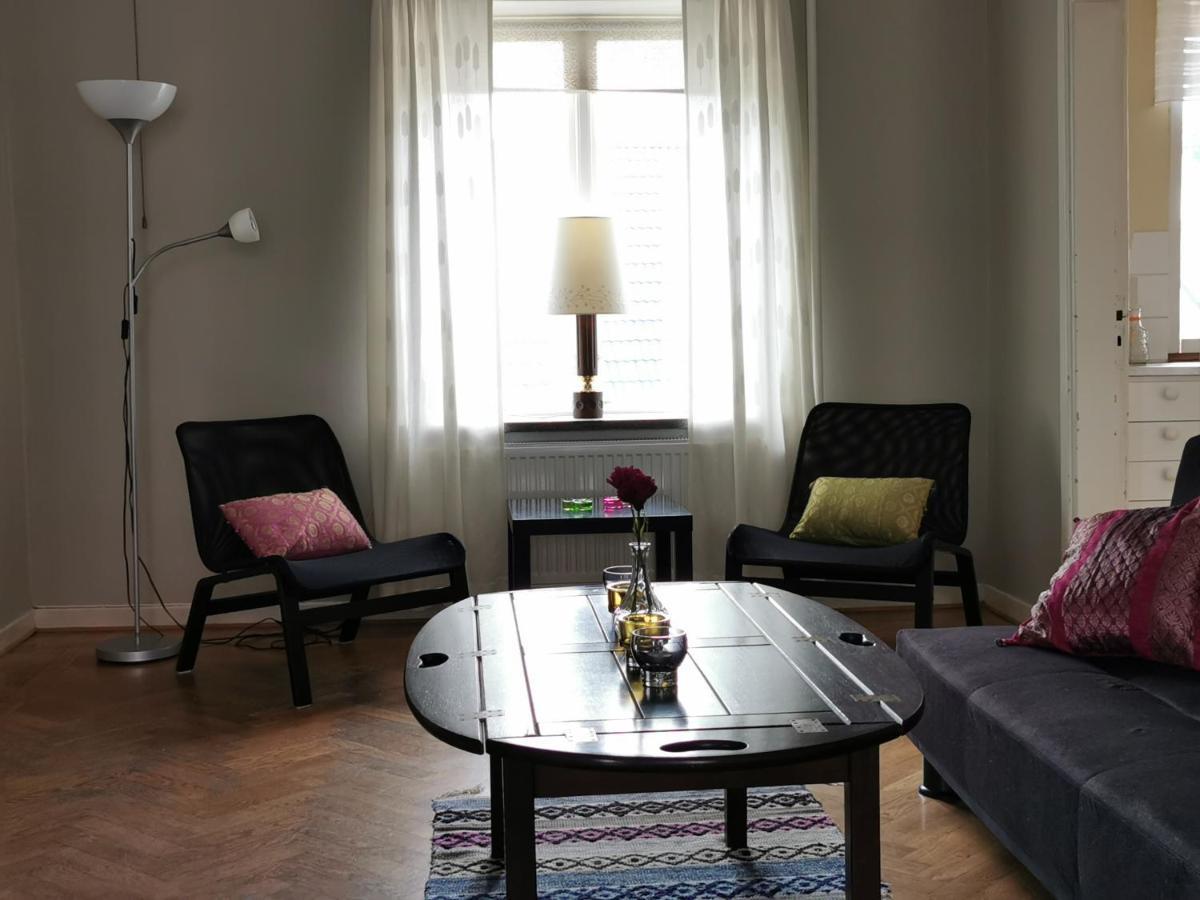 Gamla Skolan Rum & Oevernattning I Spjutstorp Exterior foto
